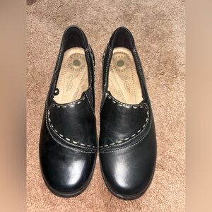 Earth Origins Shoes Style "Leona"